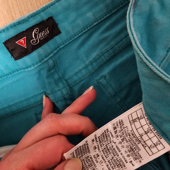 Teal Jean Guess Shorts Size 28 - Picture 2 of 3